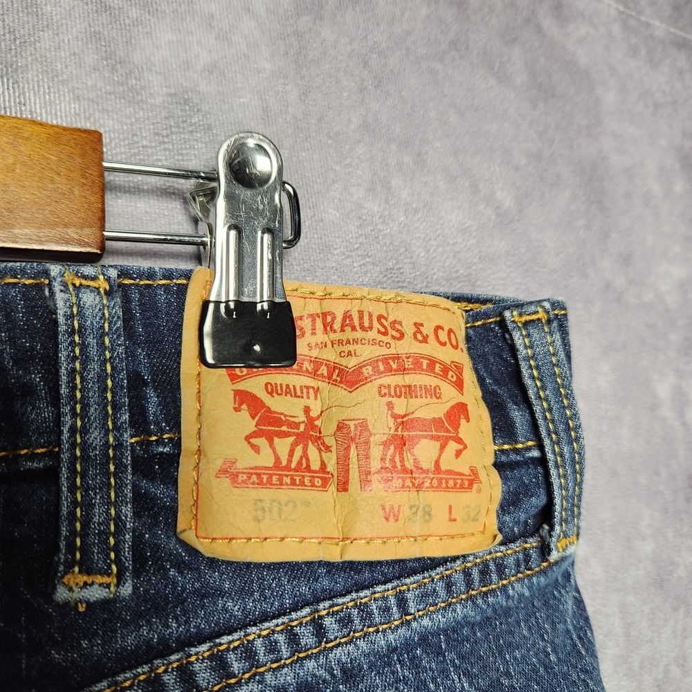 Levis 502 Regular Taper Mens Jeans size 36 38x32 Dark Wash‎ Blue Stretch - Picture 6 of 16